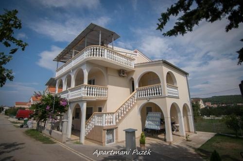 apartmani Puzek