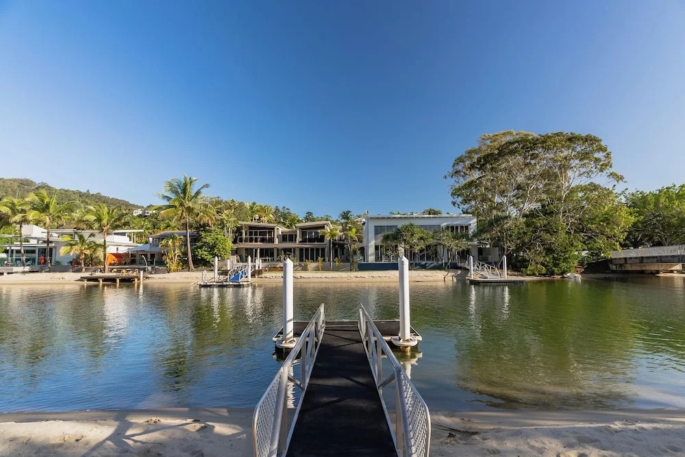 Unit 3 7 Noosa Parade Riverfront