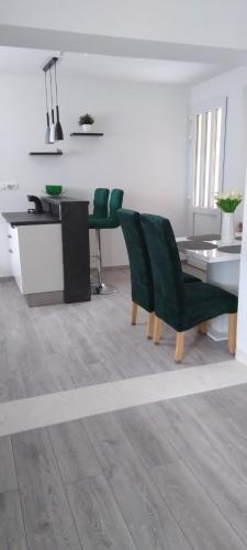 Apartment Seaview Jelsa Ra?i?