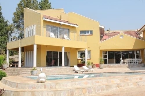 Borrowdale Ground Floor With Poolview