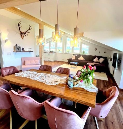 5 Sterne Ferienwohnung mit Schloss- und Panoramablick