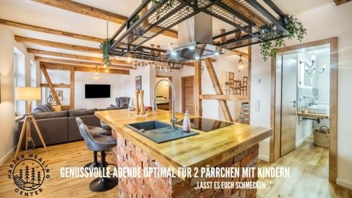 HARZER HEALING CENTER 2024 Romantische Landhauswohnung mit Fussbodenheizung,XXL Kochinsel,XXL Regenduschen,Modern,Hochwertig,Personlich,Vollausgestattet