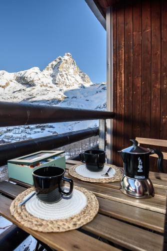 Erikzang - Cervinia Ski in Ski out Apartments