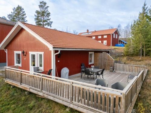Naturnara boende i vackra Jarvso - H