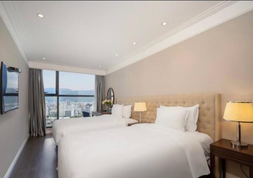 Beachfront Luxury Apartment Da Nang