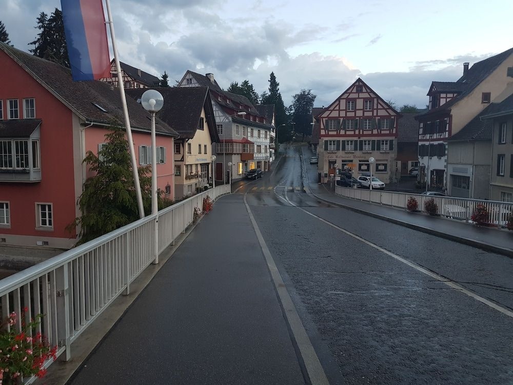 Schwanen Hotel & Backpacker