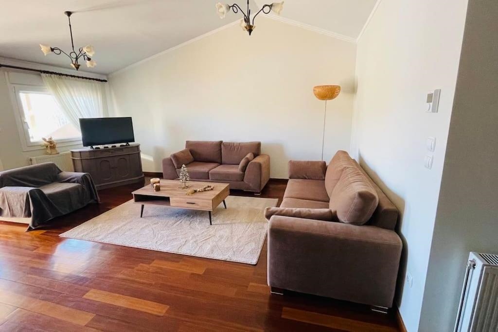 Lida'S Apartment Lake View