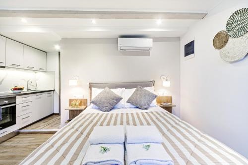 Ionian Citizen Studio