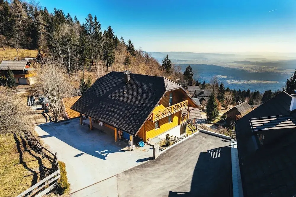 Mt Krvavec Apartment Story