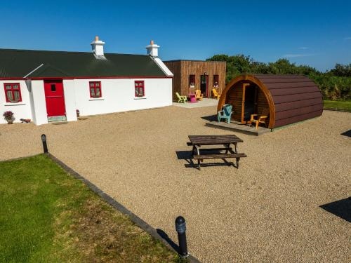 Geraghtys Farmyard Pods