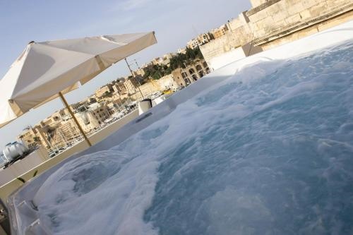 Birgu Lodge ground floor with Jacuzzi 0
