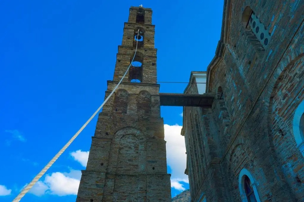 House in ?ndless green - Arethousa, Ikaria