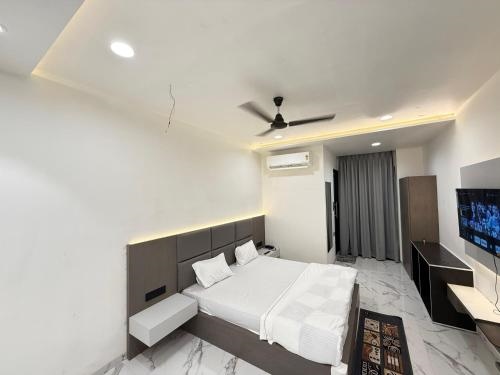 Hotel Shree Datta Residency