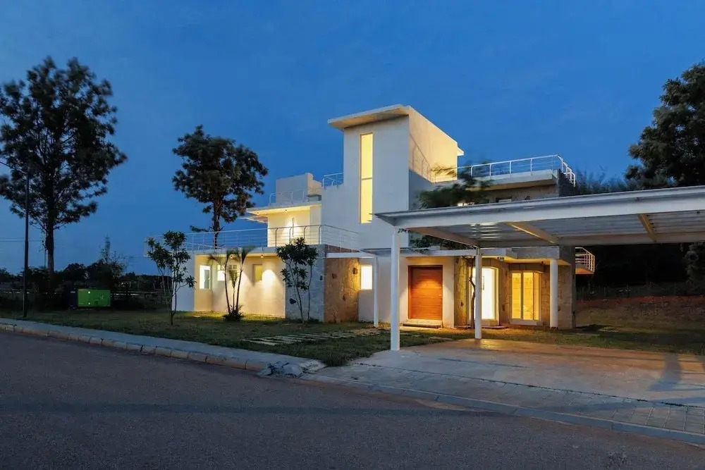 Golfer's Arena by Stayjade