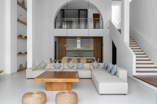 Lavender Rooftop 3BR Villa with a Heated Private Pool