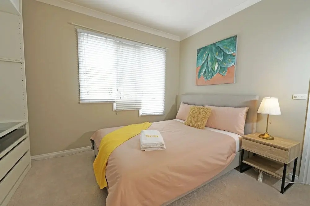 Charming 6 BRM Villa in Melbourne East