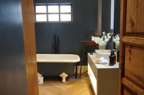 Por los Siglos Hotel