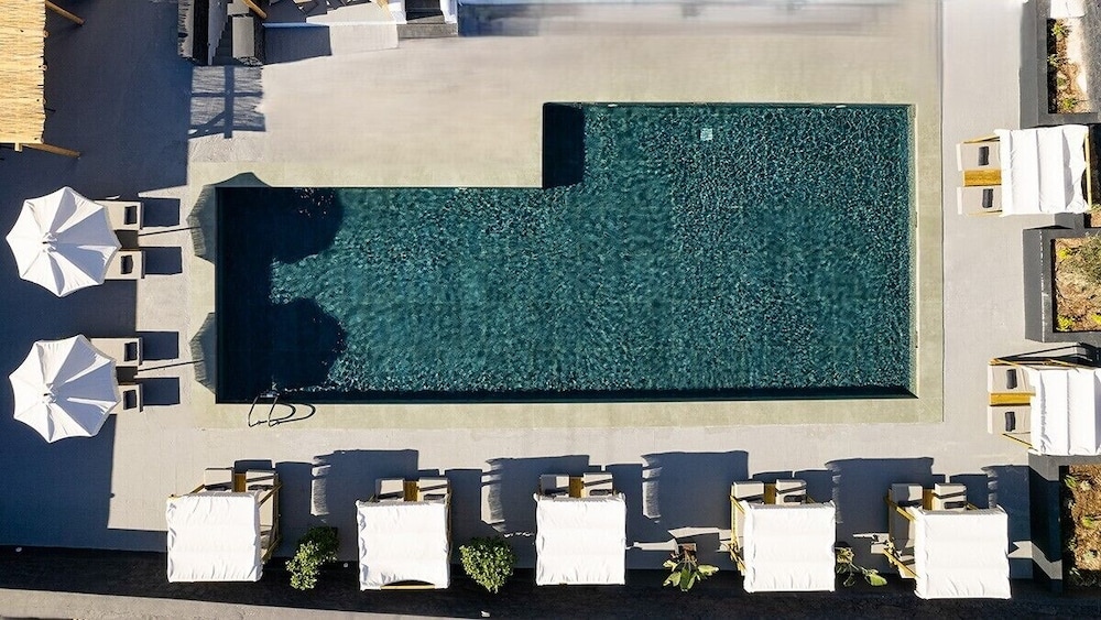 Bios Santorini Vegan - Vegetarian Boutique Hotel