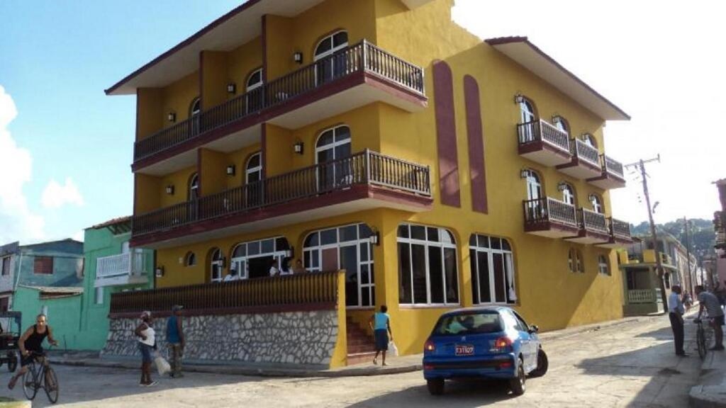 Hostal Rio Miel