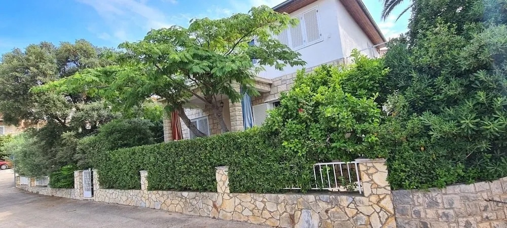 Villa Antea - 80 M From The Beach - H