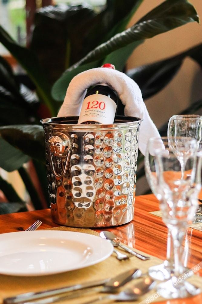 Josefina's Tourist Inn