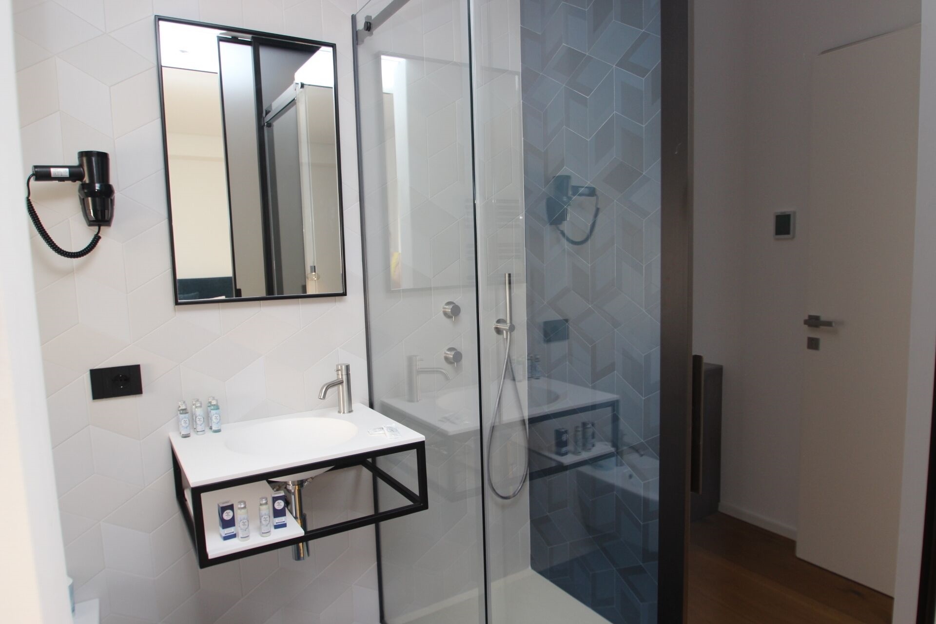 B&B Le Suites Di Costanza