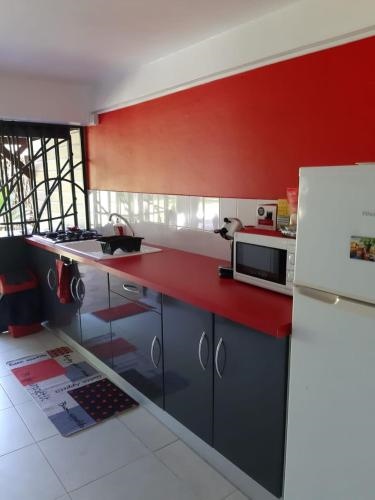Appartement Dans Villa Avec Jardin Et Piscine Pour Détente Et Évasion