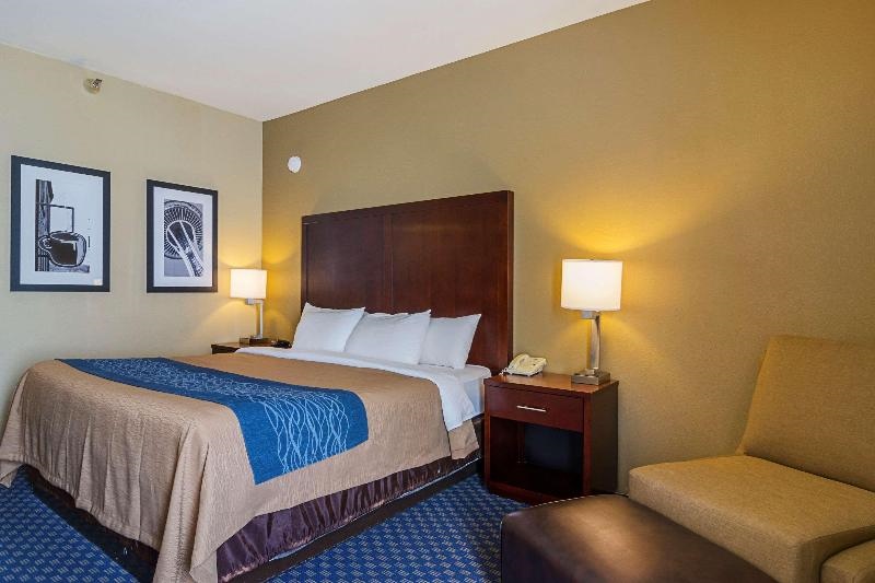 Comfort Inn & Suites Sea-Tac Airport