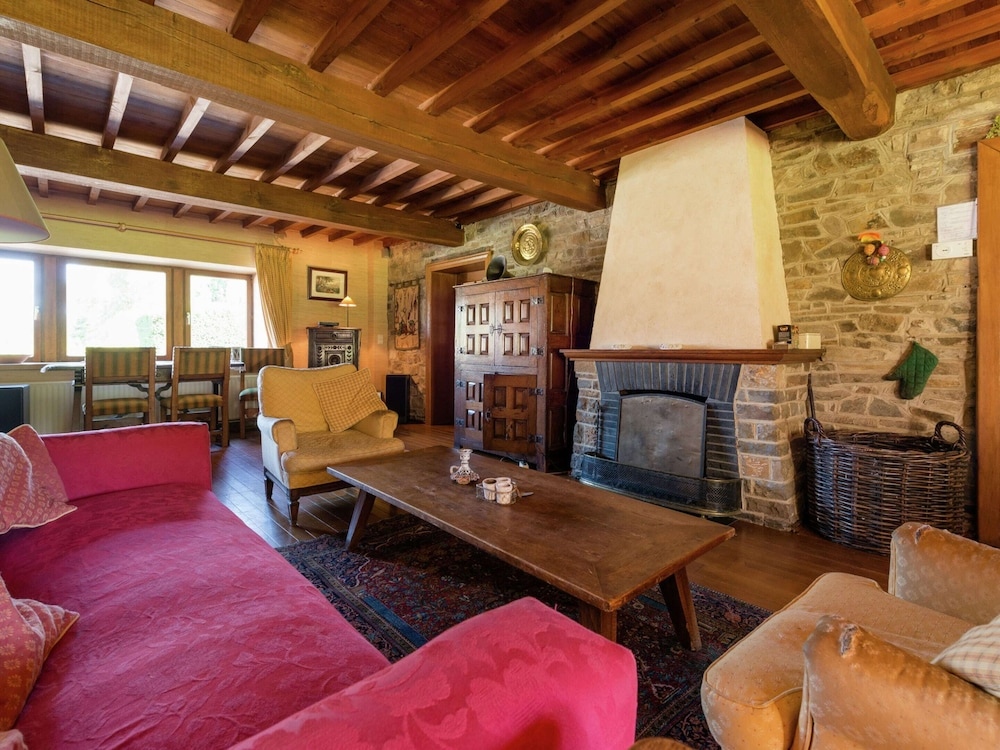 Cosy Holiday House Near La Roche