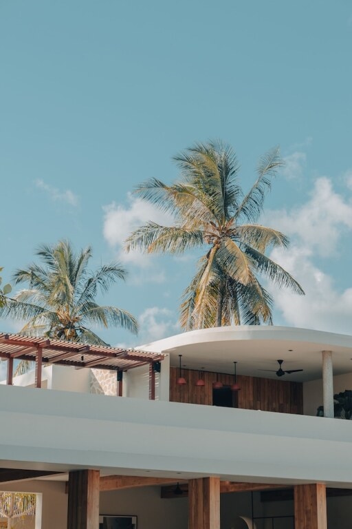 Boni Beach Hotel & Restaurant