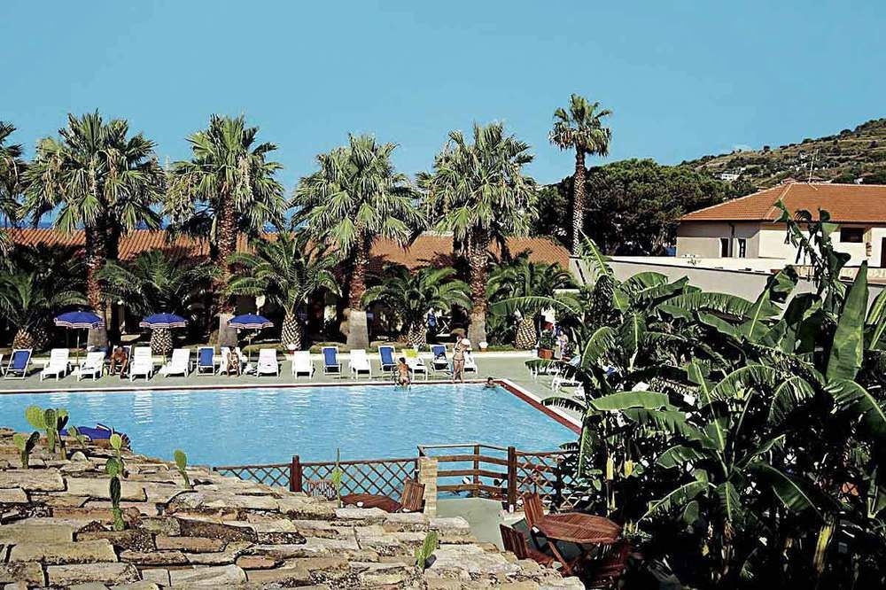 Baia delle Sirene Beach Resort