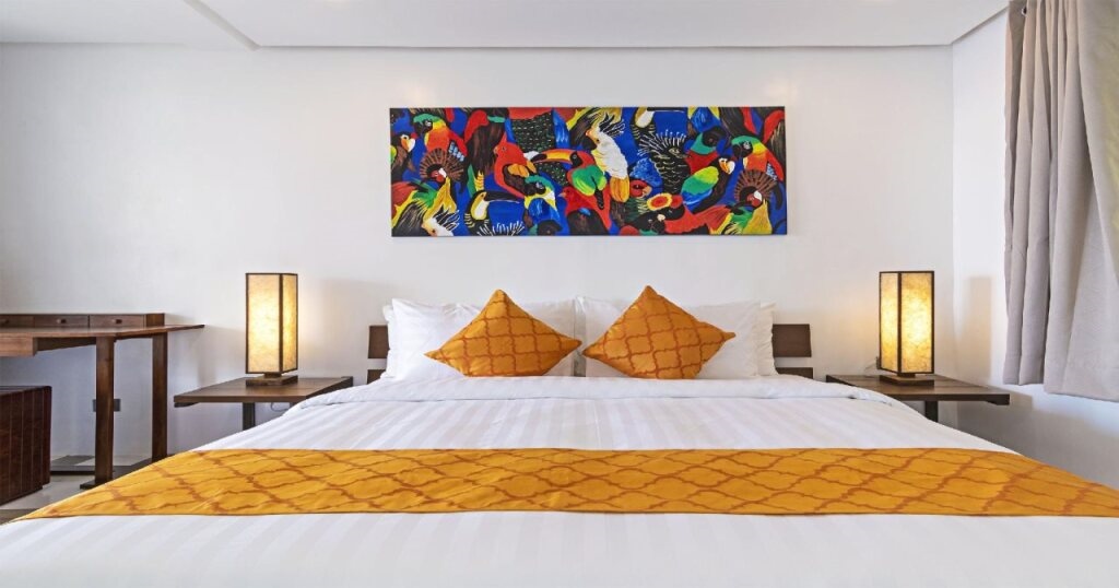 Oceans Edge Resort - Carabao Island