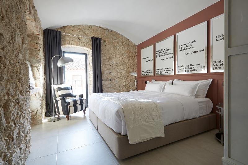 Llimona Suites - Adults Only