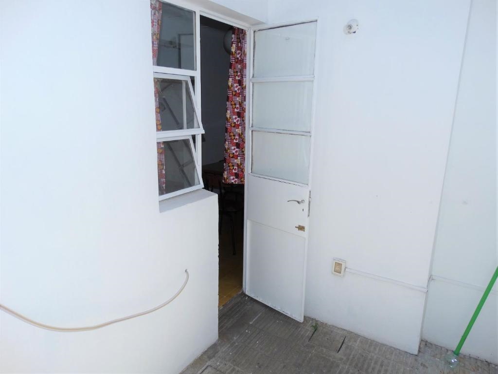 Apart 1452