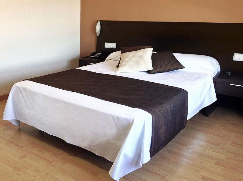 AC Hotel León San Antonio by Marriott