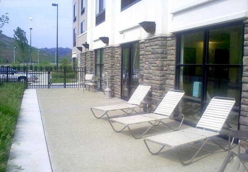 SpringHill Suites Pittsburgh Mills