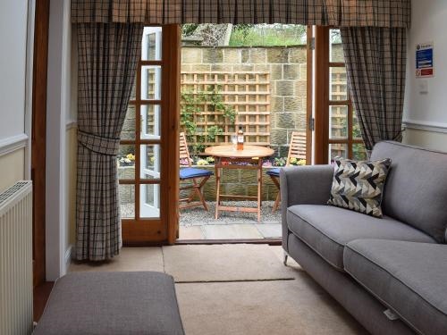 Vane House Apartment