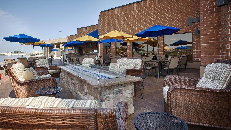 Oshkosh Marriott Waterfront Hotel & Convention Center