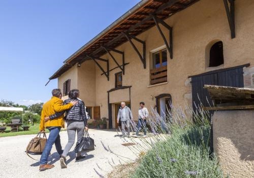 Plaine Et Colline Chambres Et Table D'hôtes Isère