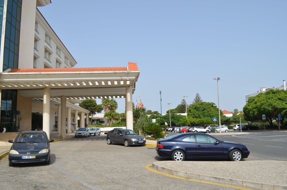 Cozy Apartment At Carcavelos Beach