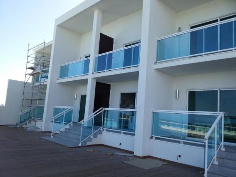 Aston Fiesta Adults Only (No Existe En Snet)