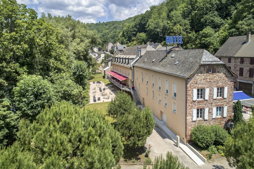 Hôtel Restaurant Les 2 Rives *** Logis