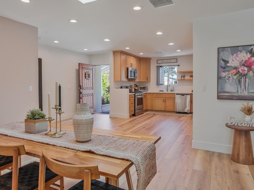 Hollywood Dream Pool And Jacuzzi Home & King Beds