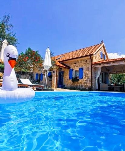 Holiday Home MateAna