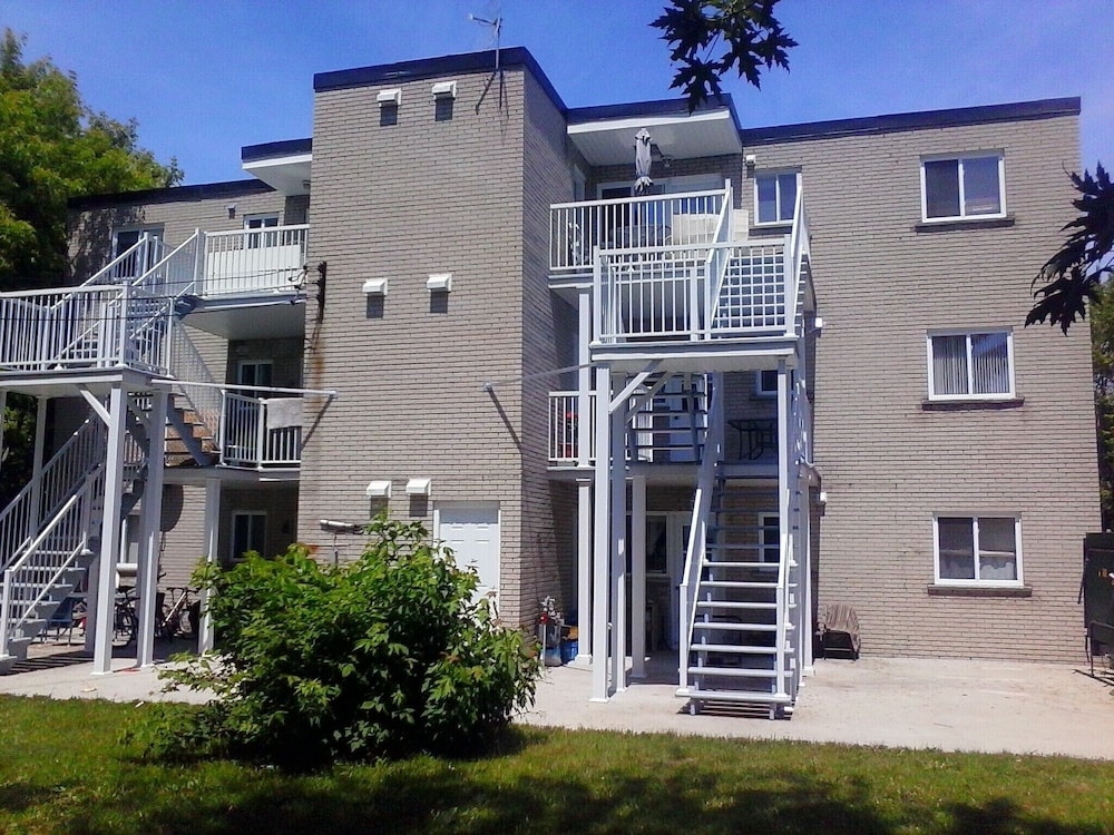 3 Bedroms Apartment Hotel