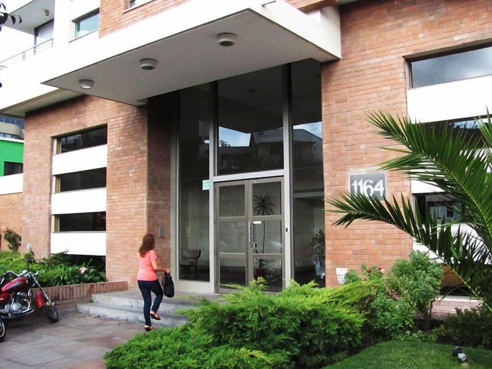 Apart Hotel Plaza Suite Cochrane