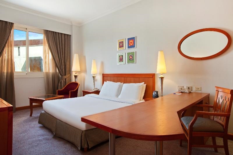 Hilton Alexandria Green Plaza