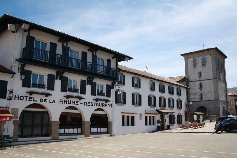 De La Rhune Hotel
