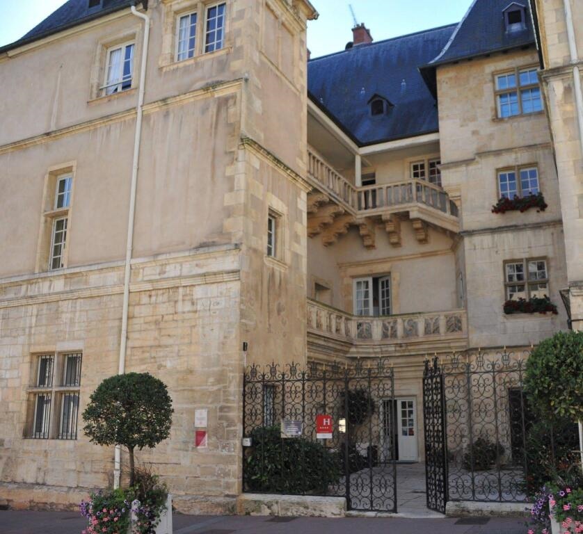 Hotel D'Haussonville