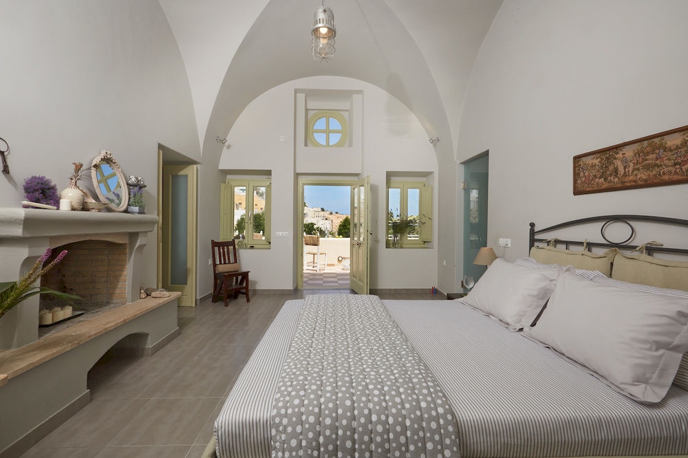 1897 Old River Mansion